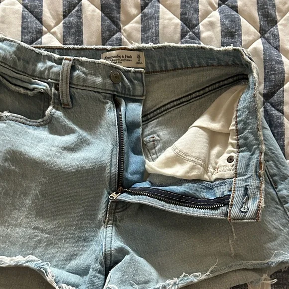 Abercrombie & Fitch Light Blue Jean Shorts - Picture 2 of 6